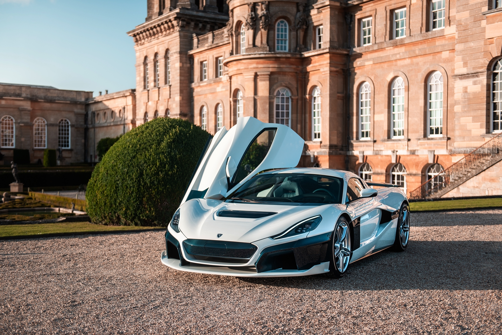 Rimac C Two (1)