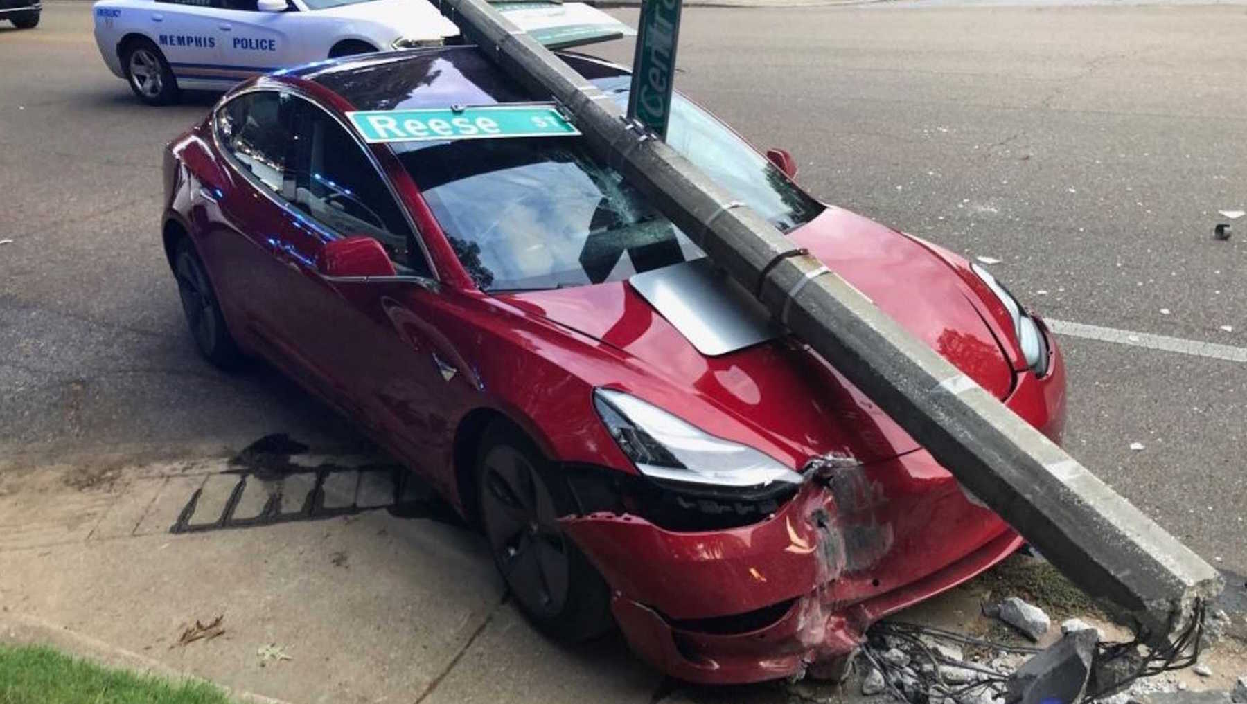 Tesla Crash Red 3